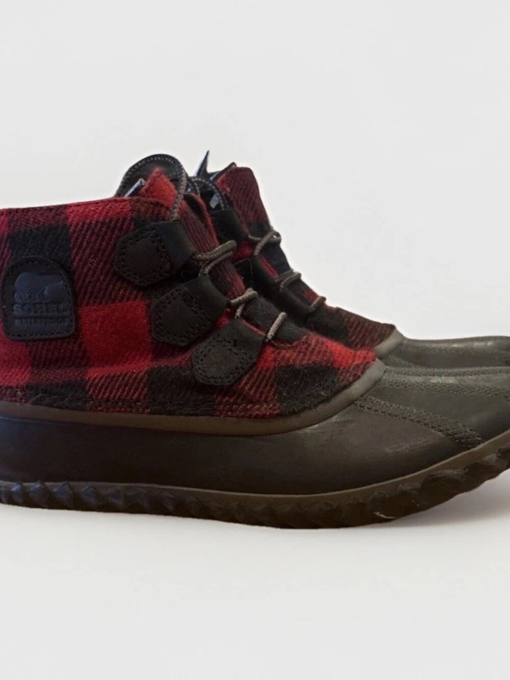 Sorel Out N Out Buffalo Plaid Snow Boots Womens Size 9 Red Black Waterproof